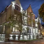 Semesteranläggning (resort) Admiral I
